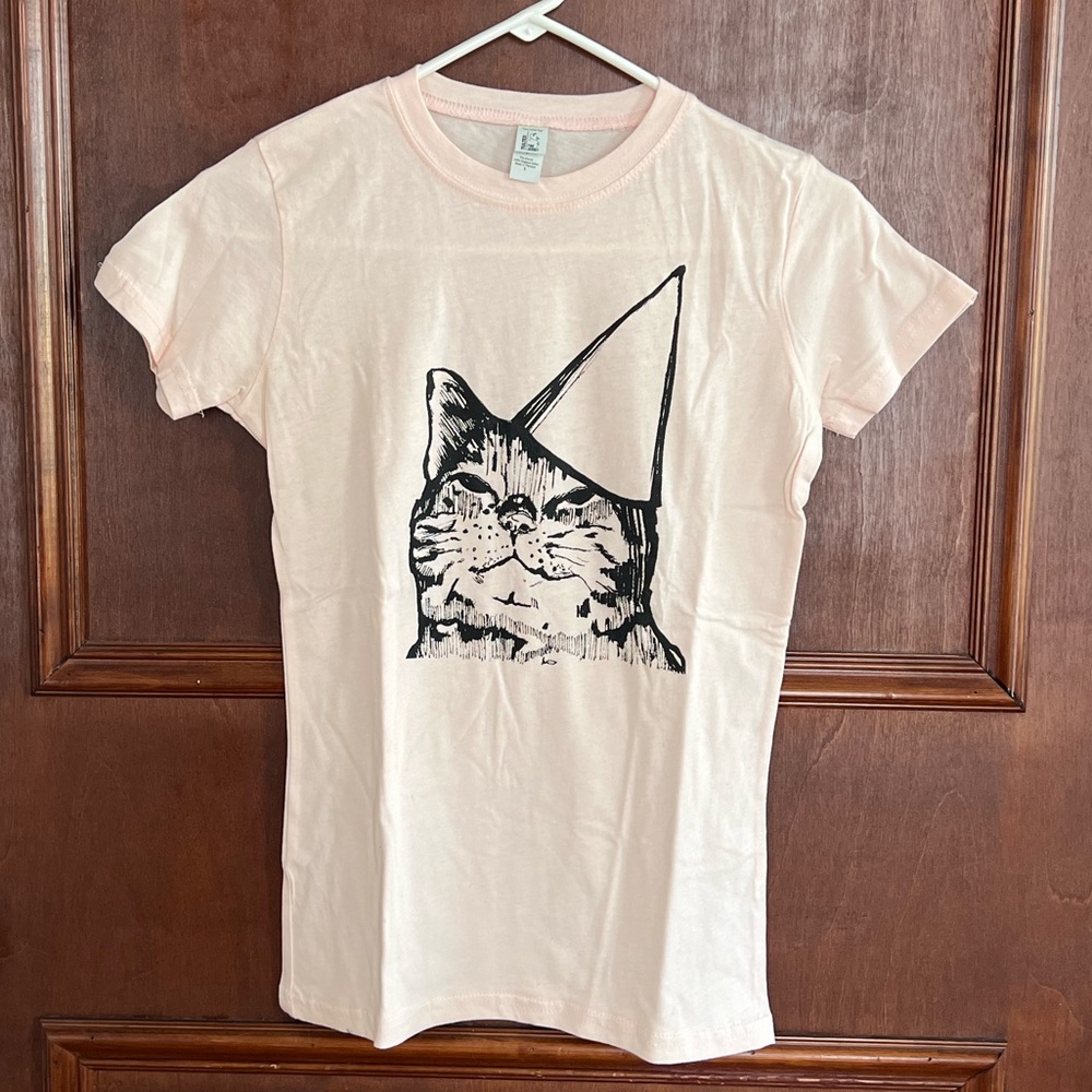 Pink party cat t-shirt | Women’s Small | festival t-shirt | cat lady